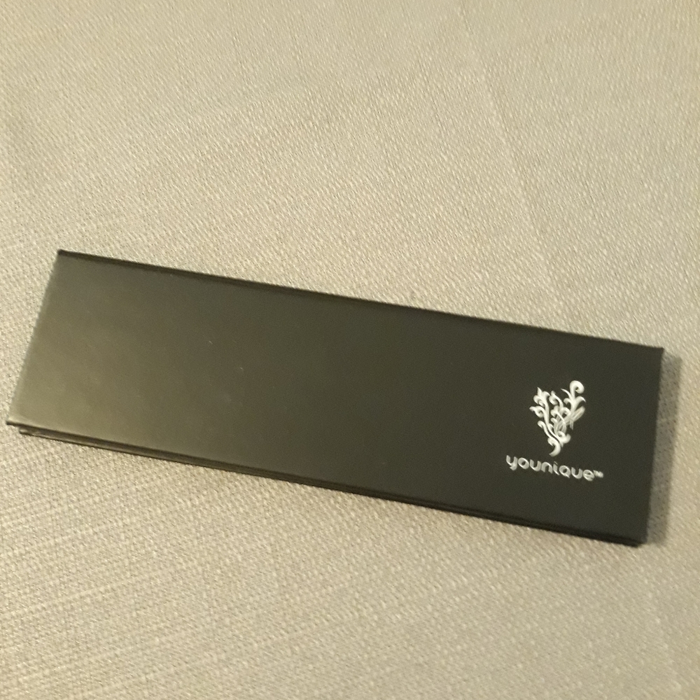 Younique  Quad Palette